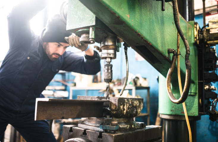 arbeider i industrifag. Foto: Kimen til vekst